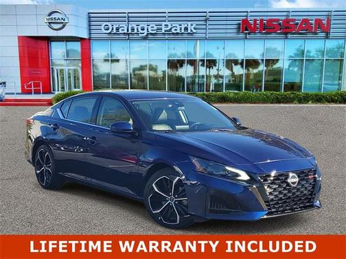 2023 Nissan Altima SR FWD