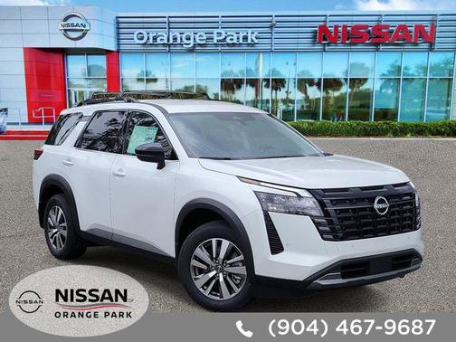 Everest White Pearl Tricoat 2026 Nissan Pathfinder SL