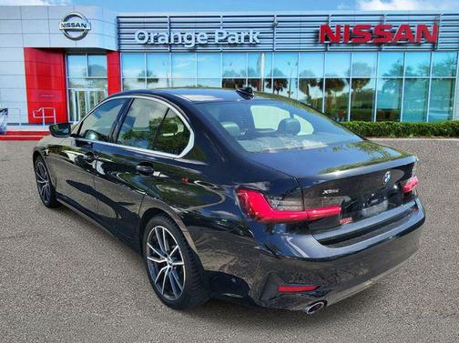 Black Sapphire Metallic 2019 BMW 330 xDrive