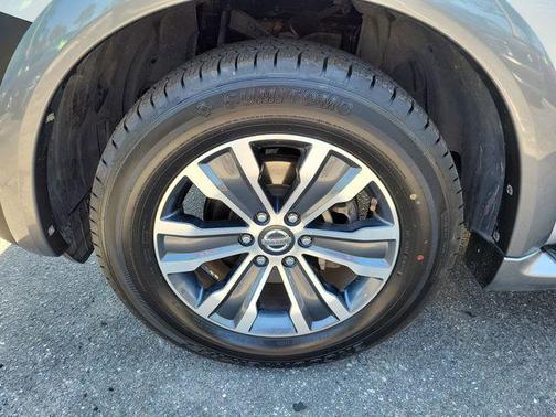 Brilliant Silver 2017 Nissan Armada SL