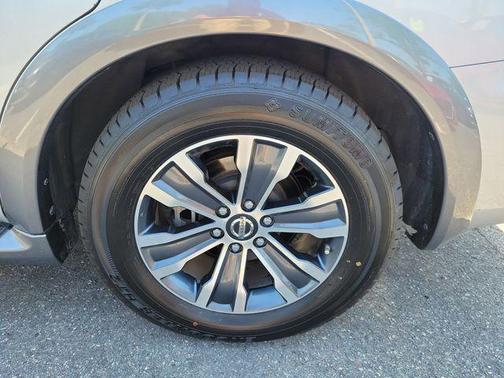 Brilliant Silver 2017 Nissan Armada SL