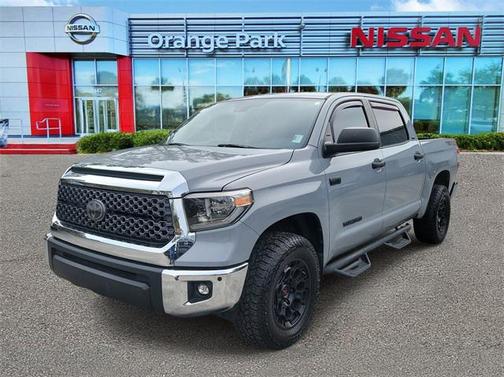 2018 Toyota Tundra SR5