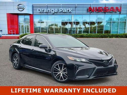 Midnight Black Metallic 2023 Toyota Camry SE