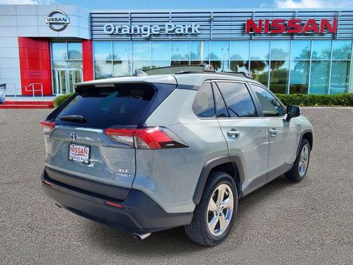 2021 Toyota RAV4 Hybrid XLE Premium