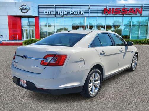 2011 Ford Taurus SEL