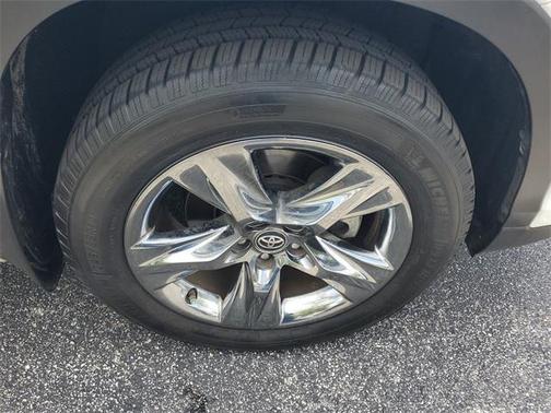 2019 Toyota Highlander Limited Platinum