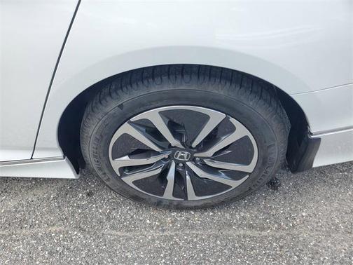 2019 Honda Accord Hybrid EX