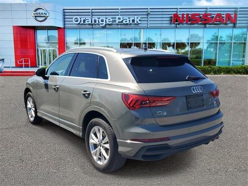 2024 Audi Q3 Premium 45 TFSI S line quattro Tiptronic