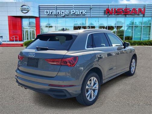 2024 Audi Q3 Premium 45 TFSI S line quattro Tiptronic