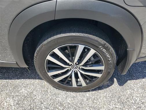 2024 Nissan Pathfinder Platinum FWD
