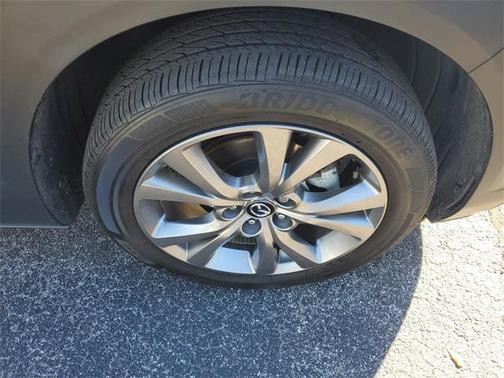 2024 Mazda CX-30 2.5 S Preferred Package