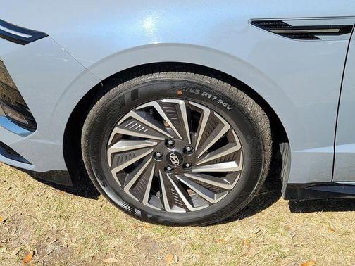 Transmission Blue 2025 Hyundai SONATA Hybrid SE
