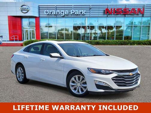 Summit White 2024 Chevrolet Malibu FWD 1LT