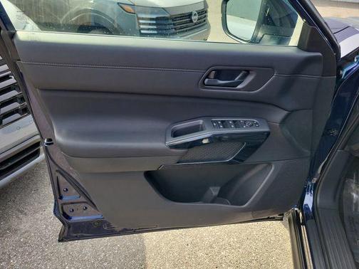 Deep Ocean Blue Pearl 2026 Nissan Pathfinder SV