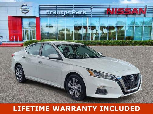 Glacier White 2021 Nissan Altima S FWD