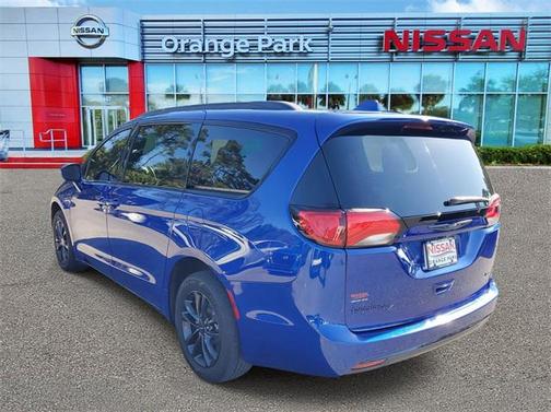 2020 Chrysler Pacifica L