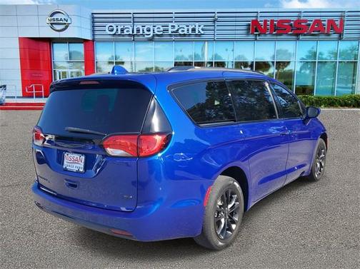 2020 Chrysler Pacifica L