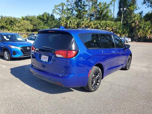 2020 Chrysler Pacifica L