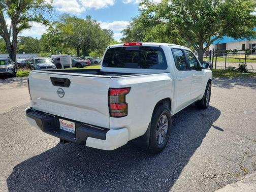 Glacier White 2025 Nissan Frontier SV