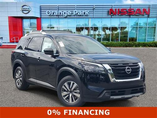 2025 Nissan Pathfinder SL FWD