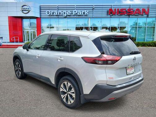 Brilliant Silver Metallic 2021 Nissan Rogue SV