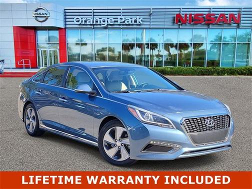 2016 Hyundai SONATA Hybrid Limited