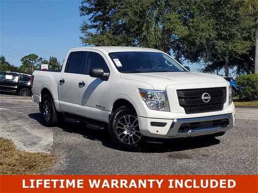 2024 Nissan Titan SV