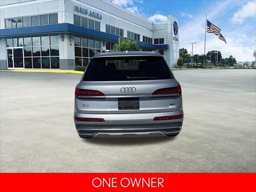 2024 Audi Q7 45 Premium Plus
