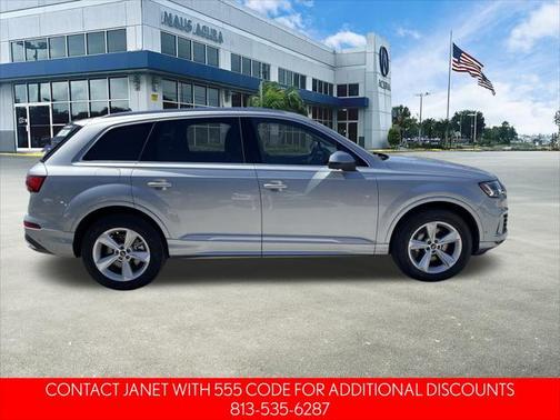 2024 Audi Q7 45 Premium Plus
