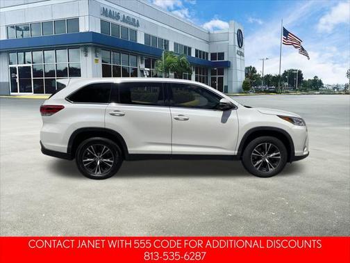 2019 Toyota Highlander LE I4