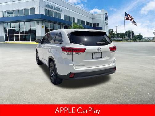 2019 Toyota Highlander LE I4