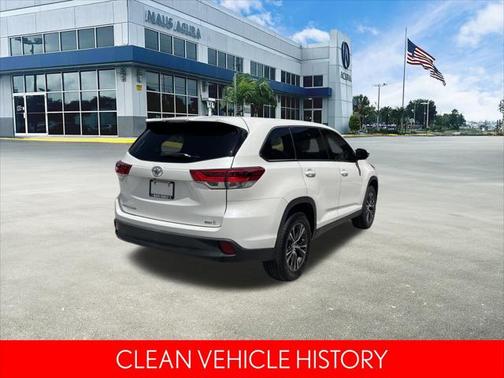 2019 Toyota Highlander LE I4