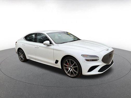 2025 Genesis G70 2.5T RWD