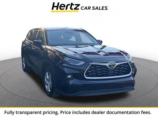 Midnight Black Metallic 2025 Toyota Highlander LE