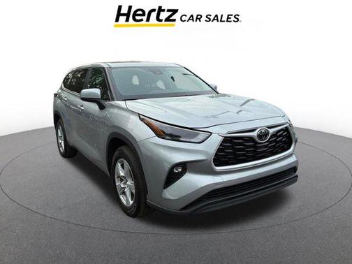 Celestial Silver Metallic 2025 Toyota Highlander LE