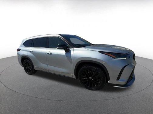 2024 Toyota Highlander XSE