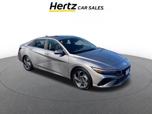 2025 Hyundai ELANTRA SEL