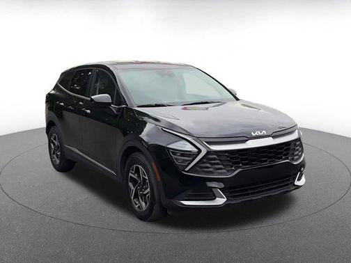 Ebony Black 2025 Kia Sportage LX