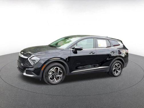 Ebony Black 2025 Kia Sportage LX
