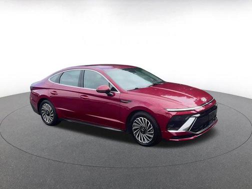 2024 Hyundai SONATA Hybrid SE