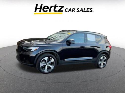 2024 Volvo XC40 CORE
