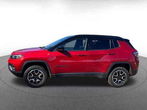 2025 Jeep Compass Trailhawk