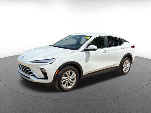 Summit White 2025 Buick Envista Preferred FWD
