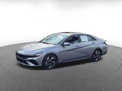 2025 Hyundai ELANTRA SEL