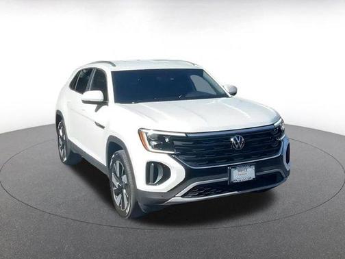 2025 Volkswagen Atlas Cross Sport 2.0T SE w/Technology 4MOTION