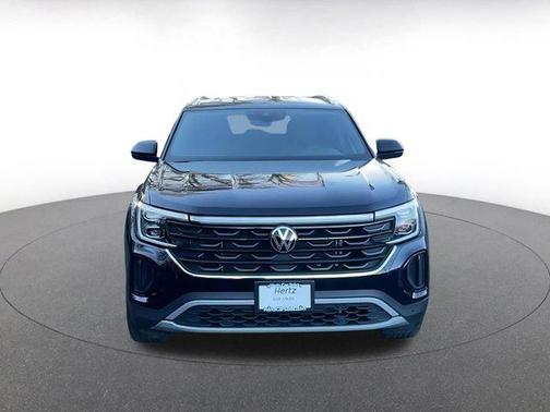 2025 Volkswagen Atlas Cross Sport 2.0T SE w/Technology 4MOTION