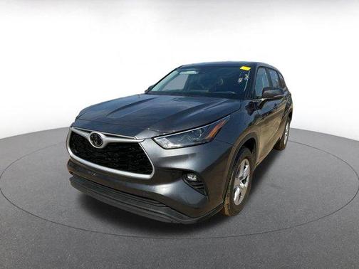 2025 Toyota Highlander LE