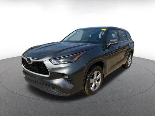 2025 Toyota Highlander LE