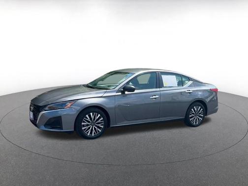 Gun Metallic 2025 Nissan Altima SV FWD