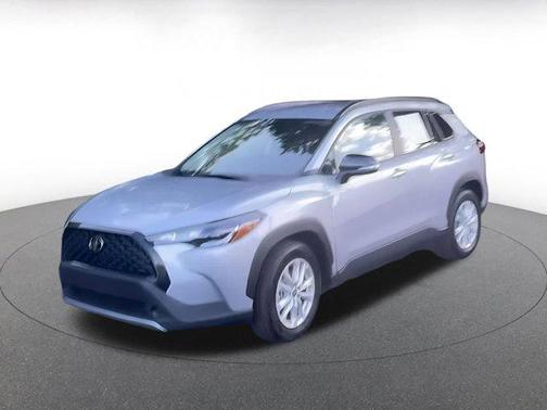 2025 Toyota Corolla Cross LE
